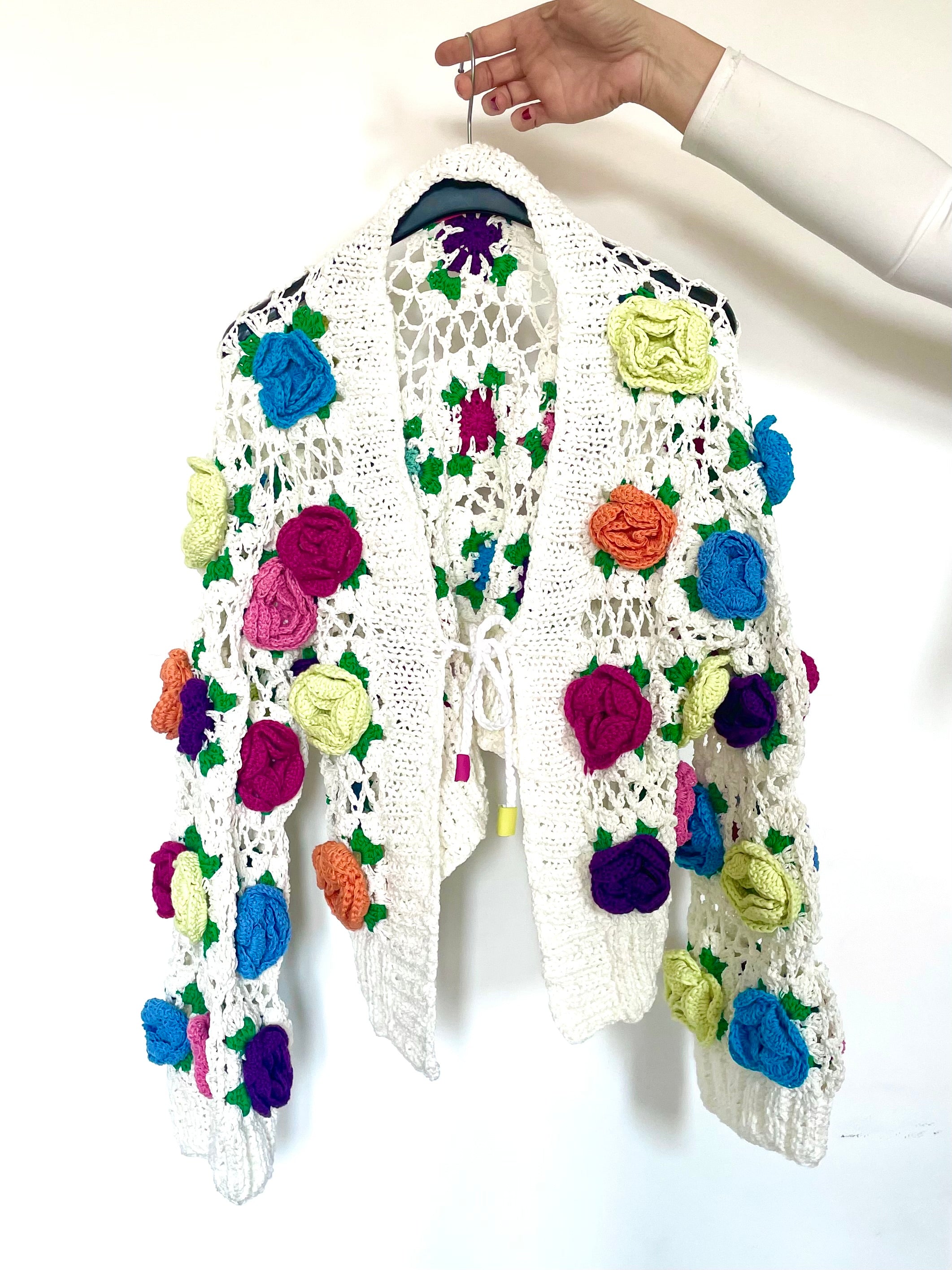 Cardigan roses